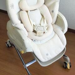 座るのがまだまだ不安定な赤ちゃんに…