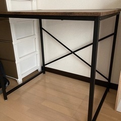 木目調　パソコンデスク【無料】の画像