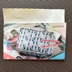 【新品未使用】トラベルバッグ&ポーチ2個の3点セットの画像