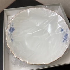 【未使用品】大きい深皿？NARUMI Bone Chinaの画像