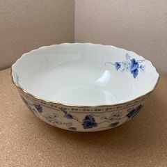 【未使用品】大きい深皿？NARUMI Bone China