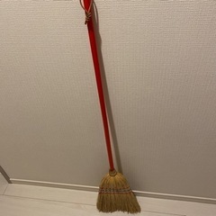 [REDECKER/レデッカー]赤い柄が可愛い ほうき