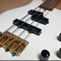 エレキベース フェルナンデス FRBタイプ 白 ホワイト ソフトケース付き