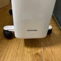 オイルヒーター　アイリスオーヤマ　POH-1210KS-Wの画像
