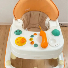 コンビ　よちよちキーパー　歩行器