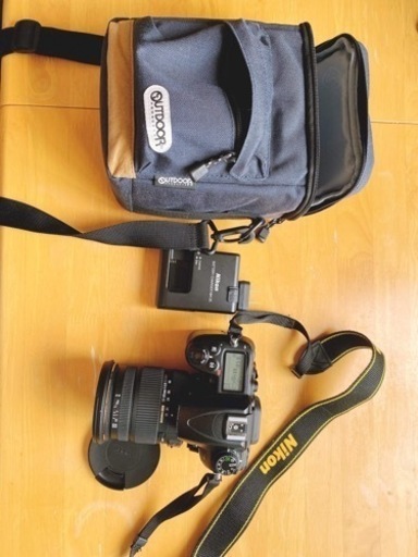 Nikon D7000