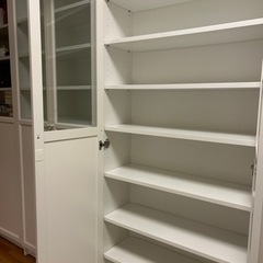 IKEA BILLY ビリー 本棚・食器棚の画像