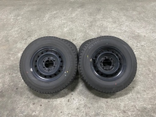 195/80r15 スタッドレス　ハイエース
