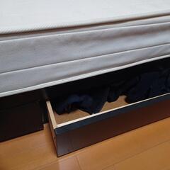 セミダブルベッドの画像