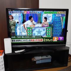 (受け渡し予定者確定)(自宅まで引取可能な方限定)TOSHIBA製のREGZA42型とテレビ台セットの画像