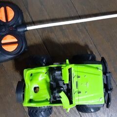 ラジコンカー