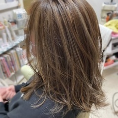 脱白髪染め・明るい白髪染め・ハイライトの画像