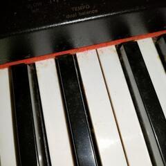 電子ピアノの画像