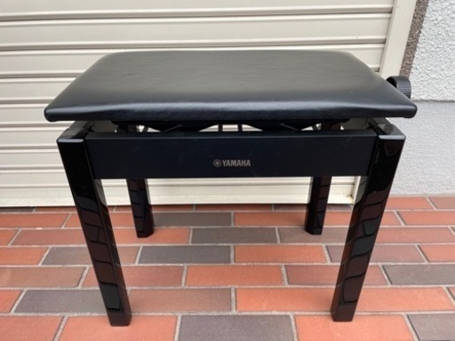 美品 ヤマハ YAMAHA CLP-545PE [電子ピアノ クラビノーバ 88鍵 黒色艶出し] 動作確認済み 大阪発 