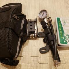 【お取引先決定】クロスバイク　自転車　新品小物フルセットの画像