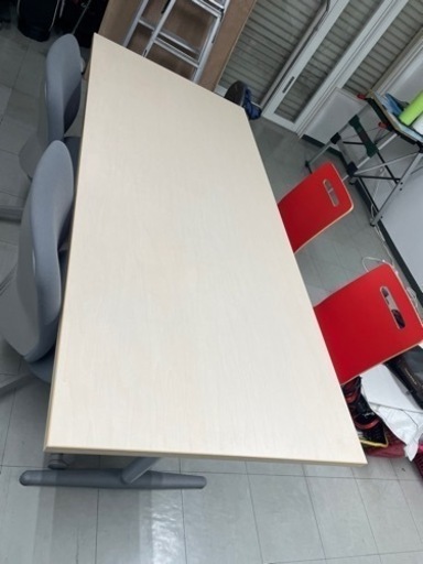 オフィス家具(テーブル・椅子)