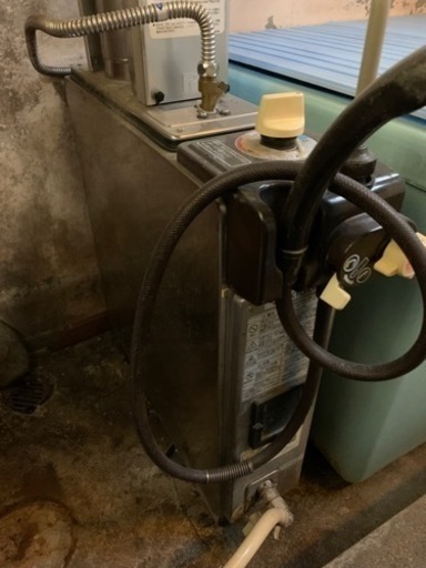 都市ガス用　バランス釜　給湯器