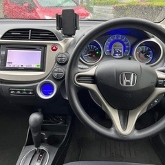 ホンダフィットハイブリット23年車車検令和5年8月まで127,000キロの画像