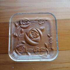 花柄のガラス食器