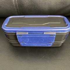 お弁当箱の画像