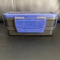 お弁当箱の画像