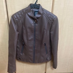 ライダース　アウター　ジャケット　服の画像