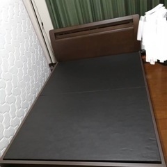 ダブルベッド　ボンネルコイルマットレス　使用歴3年未満　美品の画像
