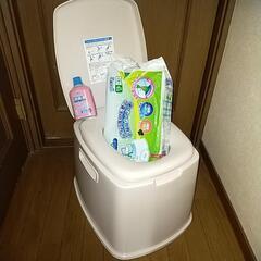 値下げ❢ポータブルトイレ　おまけ付き