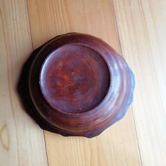 木製のお菓子入れ？の画像