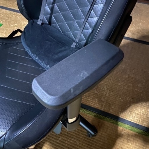 noblechairs EPIC ゲーミングチェア