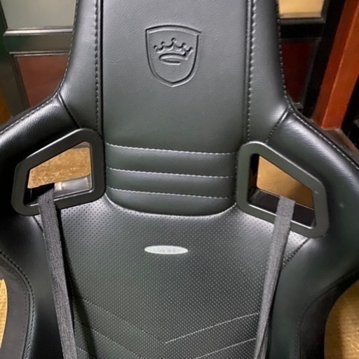 noblechairs EPIC ゲーミングチェア