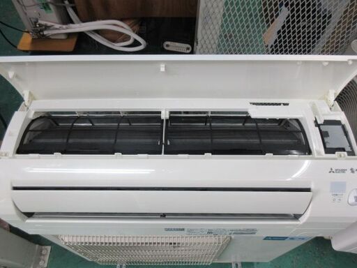 K04093　三菱　中古エアコン　主に18畳用　冷房能力　5.6KW ／ 暖房能力　6.7KW