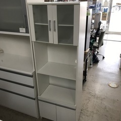 K2302-771   食器棚  傷、汚れあり  一部破損あり