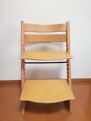 姿勢を守る椅子　幼児から大人まで使えます