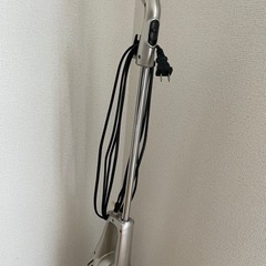 掃除機　電源コードを抜かないと止まらない不具合あり