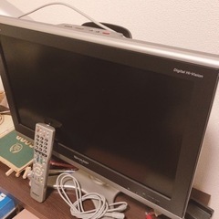 SHARP テレビ　20インチ　LC-20E5 アンテナケーブル　リモコン付きの画像