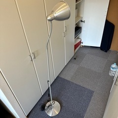 イケア/IKEA/LED電球付き フロアランプ/読書 ランプ フ...