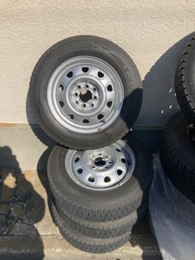 スタッドレス