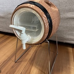 超レア‼︎  KIRIN 樽型保冷ピッチャー　ウォータージャグ　2.5リットルの画像