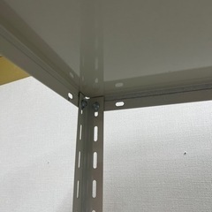 白スチールラックの画像