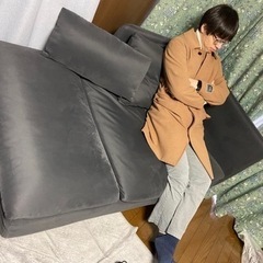 IKEA ソファ　クッション付き　受け渡し決定の画像