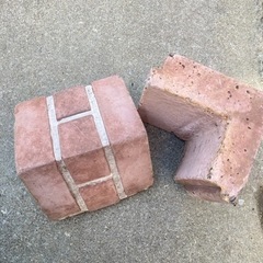 受付ストップしています。L字ブロック レンガ 2つ