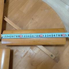 折りたたみ丸テーブルの画像