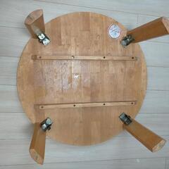 折りたたみ丸テーブルの画像