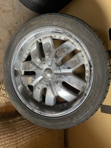 22インチアルミ付き夏タイヤ　お相手決まりました