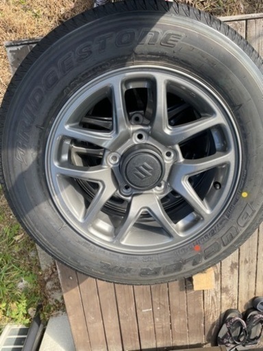 ジムニーXC新車外しタイヤホイール　走行11km