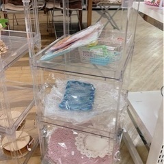 【至急28日まで】透明アクリル棚 4点セット の画像