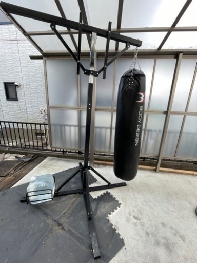 BODY Designサンドバッグ ウイニング製スタンド付き