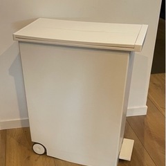 【新品未使用】ケユカ KEYUCA ダストボックス ゴミ箱 L 27L ホワイト 2個セットの画像