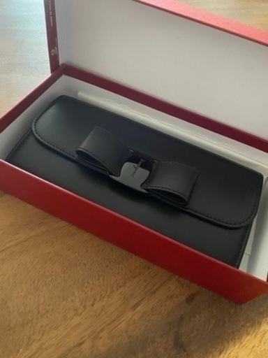 フェラガモ　長財布